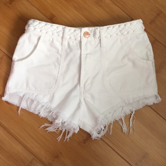 Abercrombie & Fitch Pants - A&F HR 10” White Denim Festival Short Jeans 25
